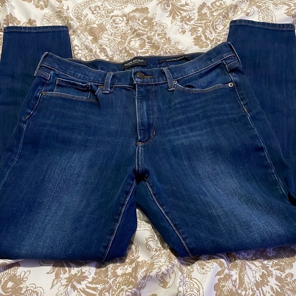 HIGH RISE SKINNY JEANS - Picture 2 of 4